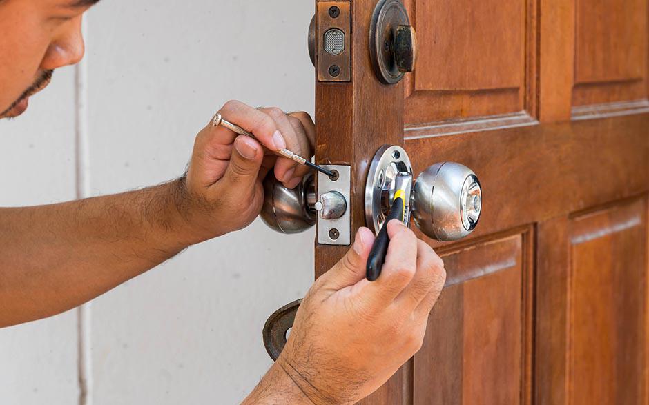 ouverture de porte serrure bloquée Paris 15